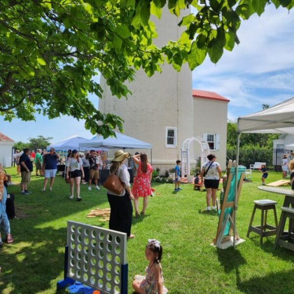 Family Fun Outdoor Crafts Show at the Lighthouse